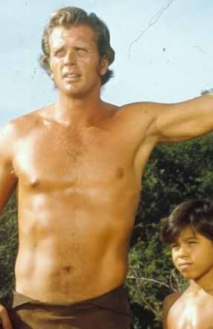 Tarzan (Ron Ely) background