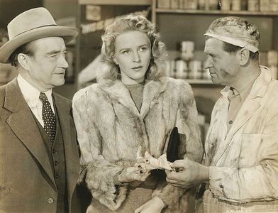 Charles Jordan, John Sheehan, and Maris Wrixon in Silent Witness (1943)