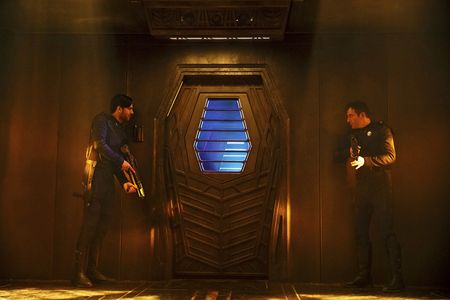 Jason Isaacs and Shazad Latif in Star Trek: Discovery (2017)
