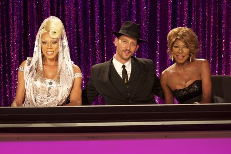 Natalie Cole, RuPaul, and Santino Rice in RuPaul's Drag Race (2009)