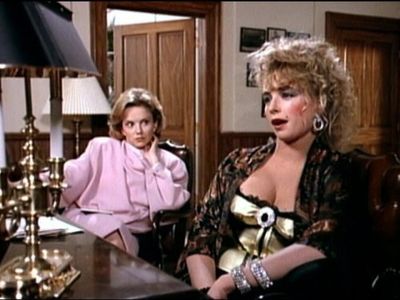 Kari Lizer and Linda Purl in Matlock (1986)