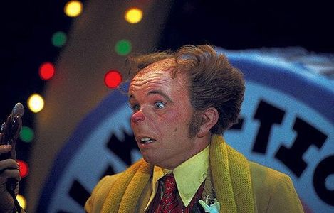 Clint Howard in How the Grinch Stole Christmas (2000)