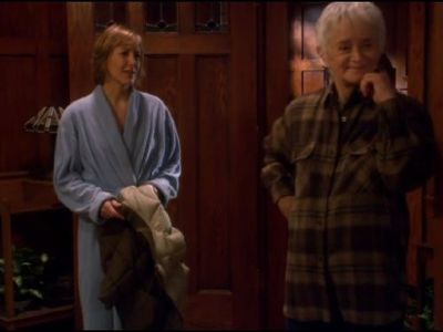 Barbara Barrie and Cynthia Stevenson in Dead Like Me (2003)