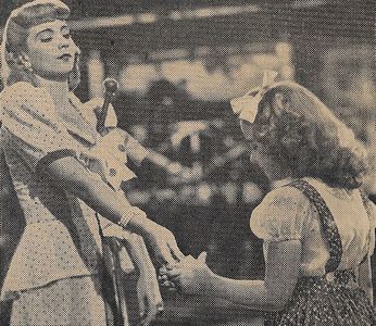 Jackie Horner and Ann Sothern in Panama Hattie (1942)