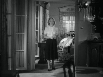 Madeleine Renaud in Remorques (1941)