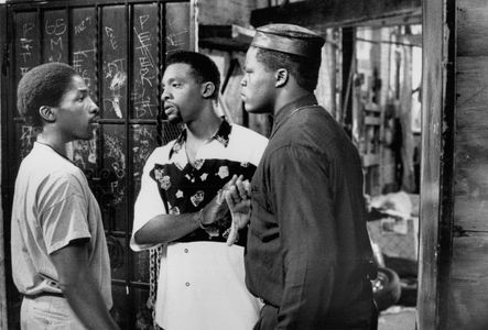Lexie Bigham, Byron Minns, and Glenn Plummer in South Central (1992)