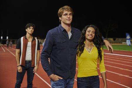 Taylor Zakhar Perez, Maisie Richardson-Sellers, and Jacob Elordi in The Kissing Booth 2 (2020)