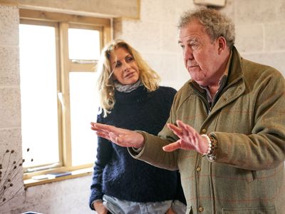Jeremy Clarkson and Lisa Hogan in Clarkson's Farm (2021)