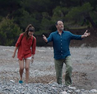 Jean Reno and Laia Costa in The Little Things (2016)