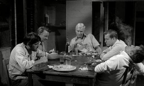 Mario Adorf, Ian Bannen, Denholm Elliott, Hansjörg Felmy, and Peter van Eyck in Station Six Sahara (1963)