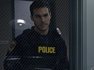 Chris Wood in Containment (2016)