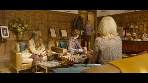 Joanna Lumley, Kya Garwood, Madeleine Harris, and Samuel Joslin in Paddington 2 (2017)