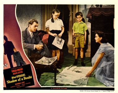 Joseph Cotten, Charles Bates, Edna May Wonacott, and Teresa Wright in Shadow of a Doubt (1943)