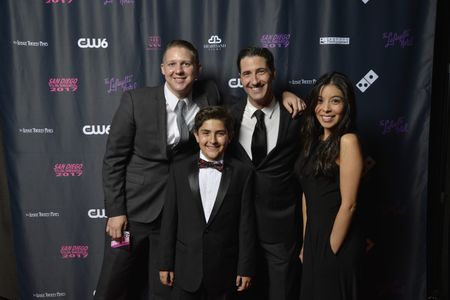 Jon Maxwell, Gage Magosin, Ryan Casselman, and Yvette Angulo at an event for Con Boys (2016)