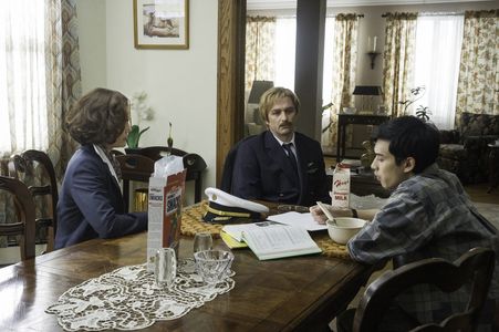 Keri Russell, Matthew Rhys, and Ivan Mok in The Americans (2013)