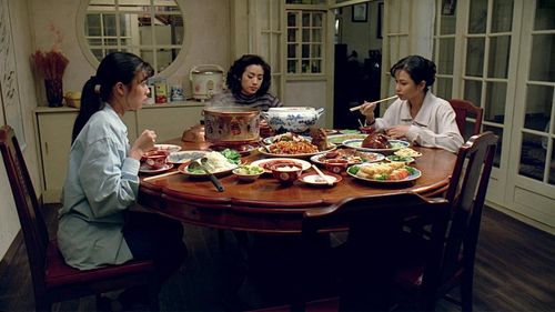 Yu-Wen Wang, Chien-Lien Wu, and Kuei-Mei Yang in Eat Drink Man Woman (1994)
