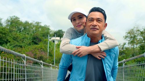 Cesar Montano and Cristine Reyes in Minsan pa nating hagkan ang nakaraan (2023)