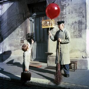 Pascal Lamorisse and Vladimir Popov in The Red Balloon (1956)