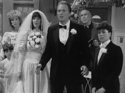 Jeffrey Jones, Jaclyn Bernstein, Mary Gross, F.J. O'Neil, Christina Pickles, and Chance Quinn in The People Next Door (1