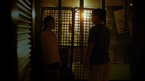 Francis Magundayao and Francine Diaz in Tenement 66 (2021)