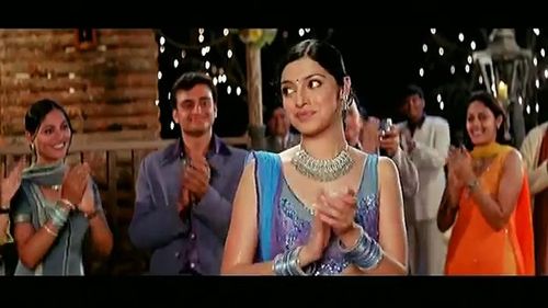 Divya Khosla Kumar in Kabhi Yaadon Me Aau Kabhi Khwabon Mein Aau (2003)
