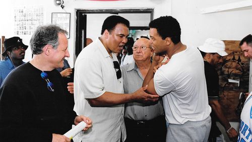 Will Smith, Michael Mann, Muhammad Ali, and Angelo Dundee in Ali (2001)