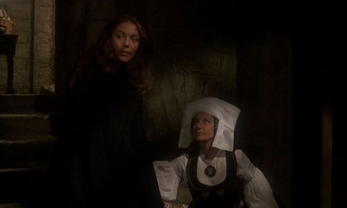 Lesley-Anne Down and Patience Collier in Countess Dracula (1971)