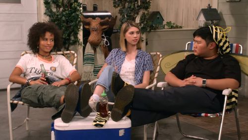 Ashley Aufderheide, Callie Haverda, and Reyn Doi in That '90s Show (2023)