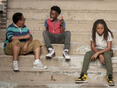 Michael Epps, Alex R. Hibbert, and Shamon Brown Jr. in The Chi (2018)