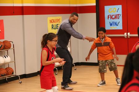 Chico Benymon, Breanna Yde, and Benjamin Flores Jr. in The Haunted Hathaways (2013)
