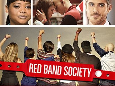 Octavia Spencer, Dave Annable, Charlie Rowe, and Ciara Bravo in Red Band Society (2014)