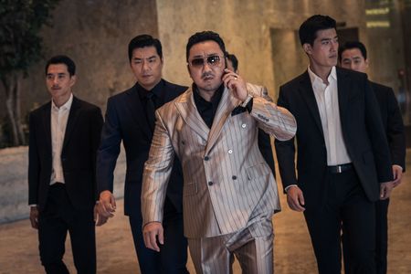 Choi Chul Min and Ma Dong-seok in The Gangster, the Cop, the Devil (2019)