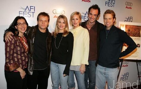 Mädchen Amick, Brad Rowe, Paul Blackthorne, Alice Evans, Alec Newman, and Elizabeth Puccini in Four Corners of Suburbia 