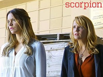Lea Thompson and Katharine McPhee in Scorpion (2014)