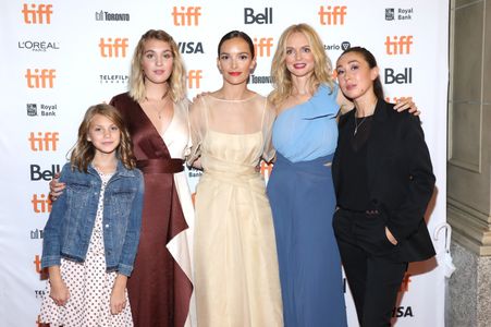 Heather Graham, Aisling Chin-Yee, Jodi Balfour, Sophie Nélisse, and Abigail Pniowsky at an event for The Rest of Us (201