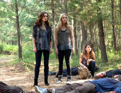 Phoebe Tonkin, Claire Holt, and Daniella Pineda in The Originals (2013)