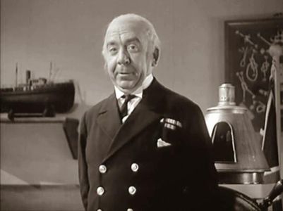 Herbert Mundin in Lord Jeff (1938)