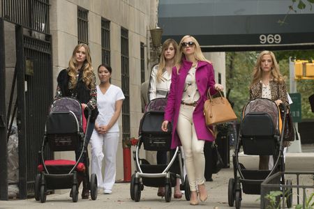 Abby Elliott, Ilana Becker, Byrdie Bell, and Alice Callahan in Odd Mom Out (2015)