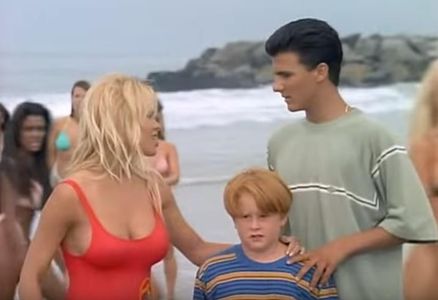 Pamela Anderson, Jeremy Jackson, and Jordan Warkol in Baywatch (1989)