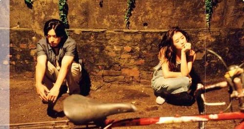 Kang-hee Choi and Ju Jin-Mo in Wanee & Junah (2001)