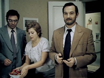 Vasiliy Lanovoy, Yelena Kornilova, and Yuri Podsolonko in A Strange Woman (1978)