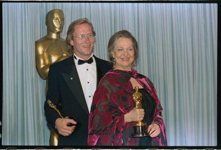 William Hurt and Geraldine Page at an event for The 58th Annual Academy Awards (1986)