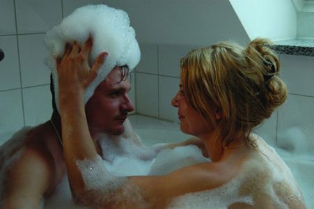 Florian Lukas and Jördis Triebel in Waiting for Angelina (2008)