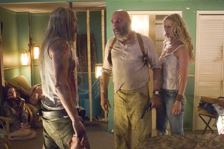 Priscilla Barnes, Sid Haig, Sheri Moon Zombie, Bill Moseley, Lew Temple, and Kate Norby in The Devil's Rejects (2005)