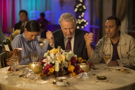 John Larroquette, Aasif Mandvi, and Cass Buggé in The Brink (2015)