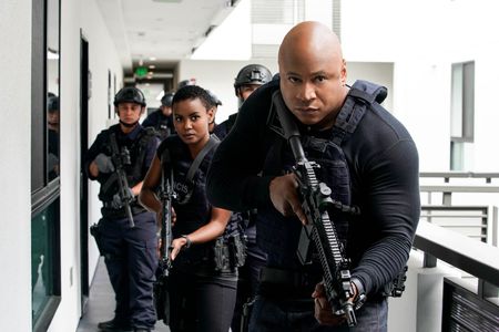 LL Cool J and Andrea Bordeaux in NCIS: Los Angeles (2009)