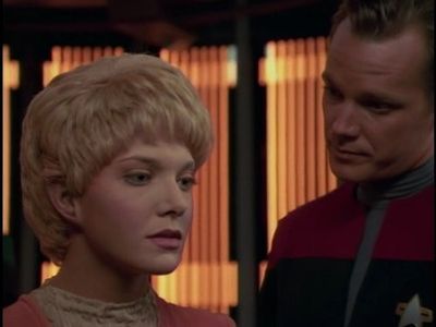 Jennifer Lien and Robert Duncan McNeill in Star Trek: Voyager (1995)