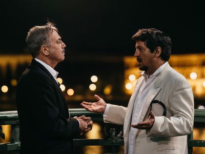 Massimo Ghini and Ricky Memphis in Natale a 5 stelle (2018)