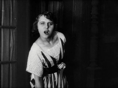 Ossi Oswalda in I Don't Want to Be a Man (1918)