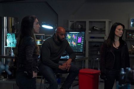 Ming-Na Wen, Henry Simmons, and Natalia Cordova-Buckley in Agents of S.H.I.E.L.D. (2013)